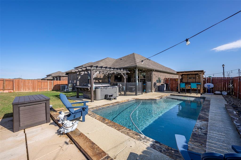 Crowley, Texas 76036, United States, 3 Bedrooms Bedrooms, ,2 BathroomsBathrooms,Residential,Active,247393