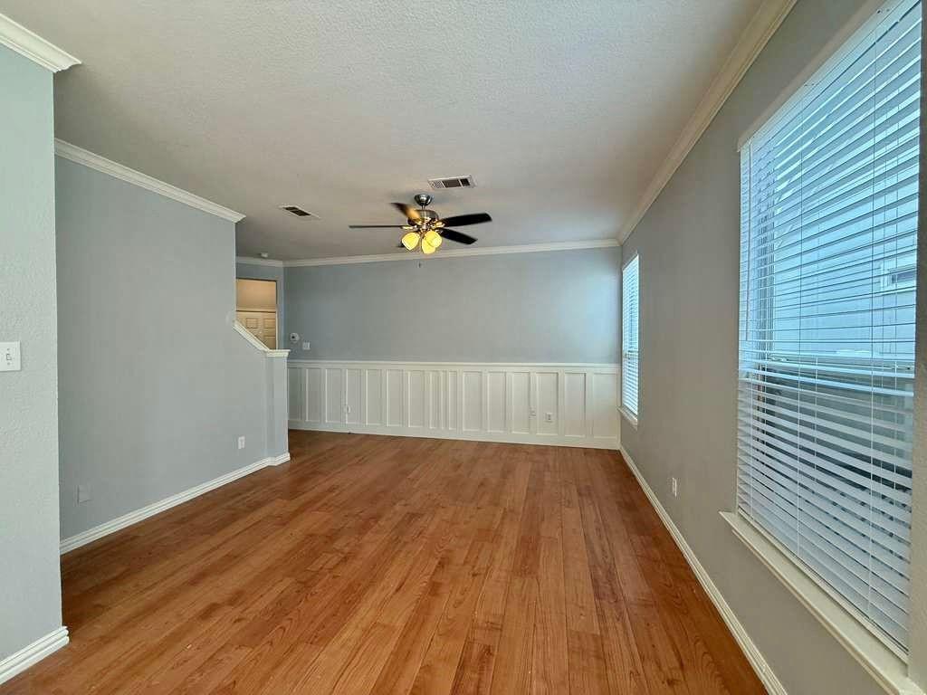 1219 Stratford Drive