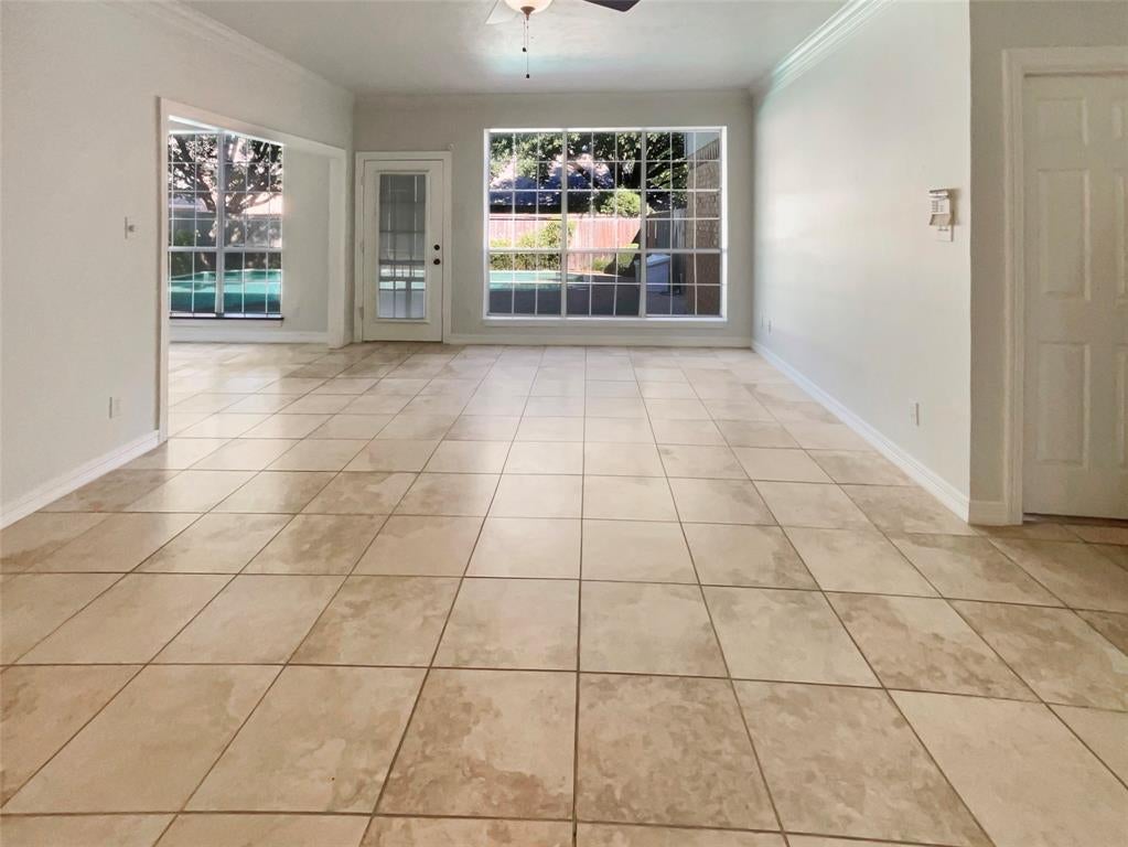 6804 Savannah Lane