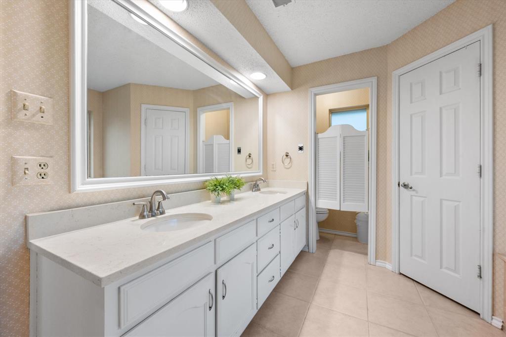 Mc Kamy Oaks Add - Residential