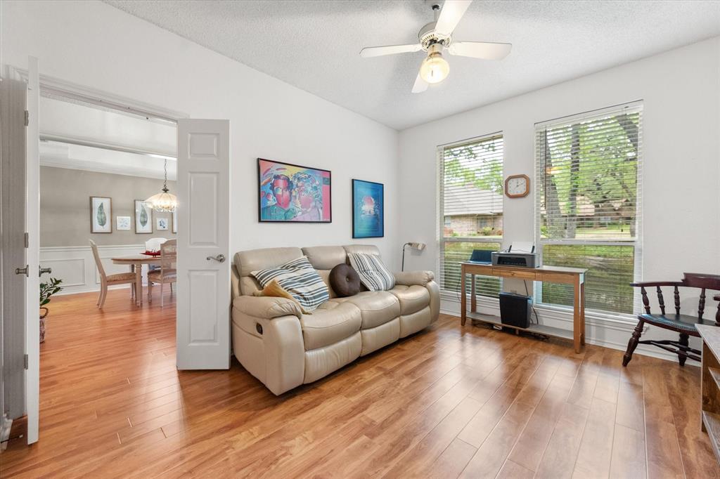 Mc Kamy Oaks Add - Residential