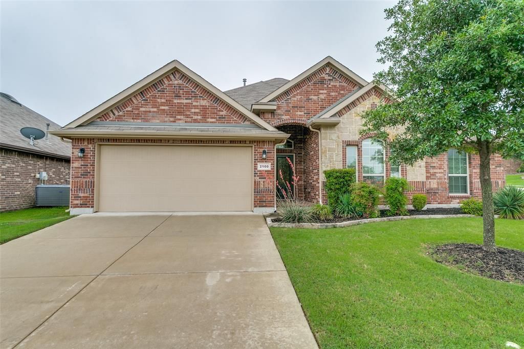 Photo of 2100 Sierra Pelada Drive, Fort Worth, TX 76131 (MLS # 21253263)