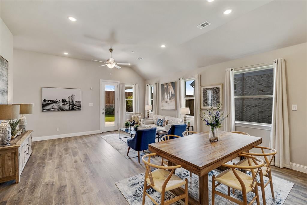 1112 Sunbeam Cove