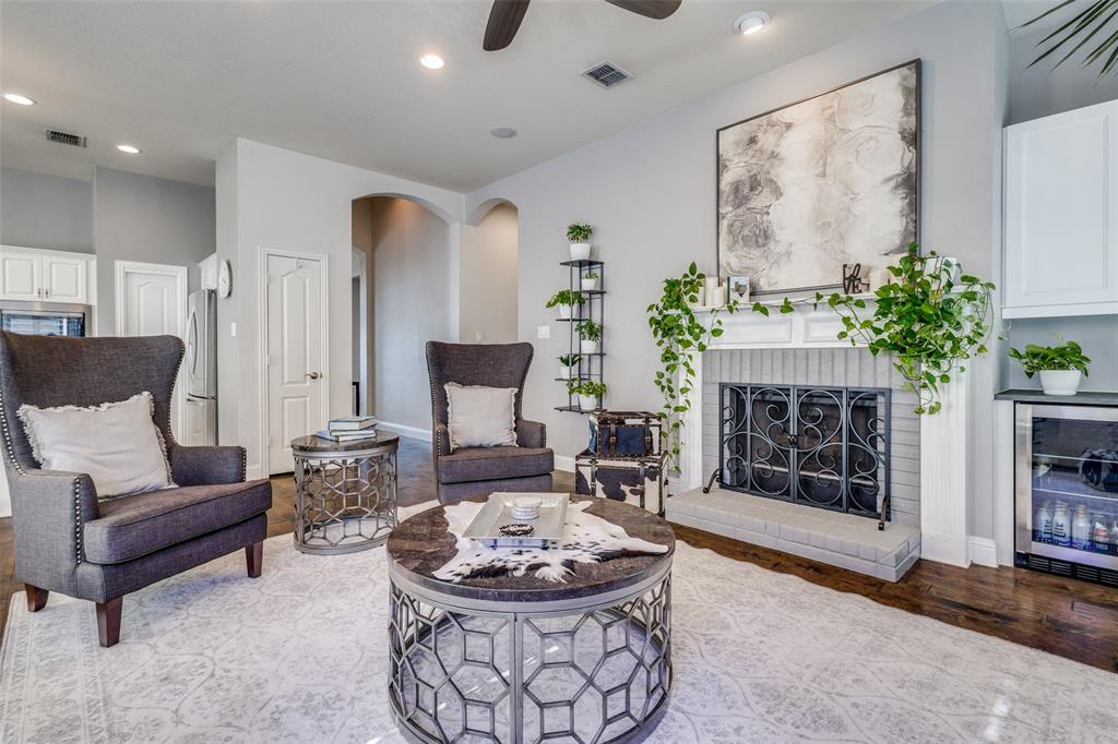 1417 Mayflower Lane