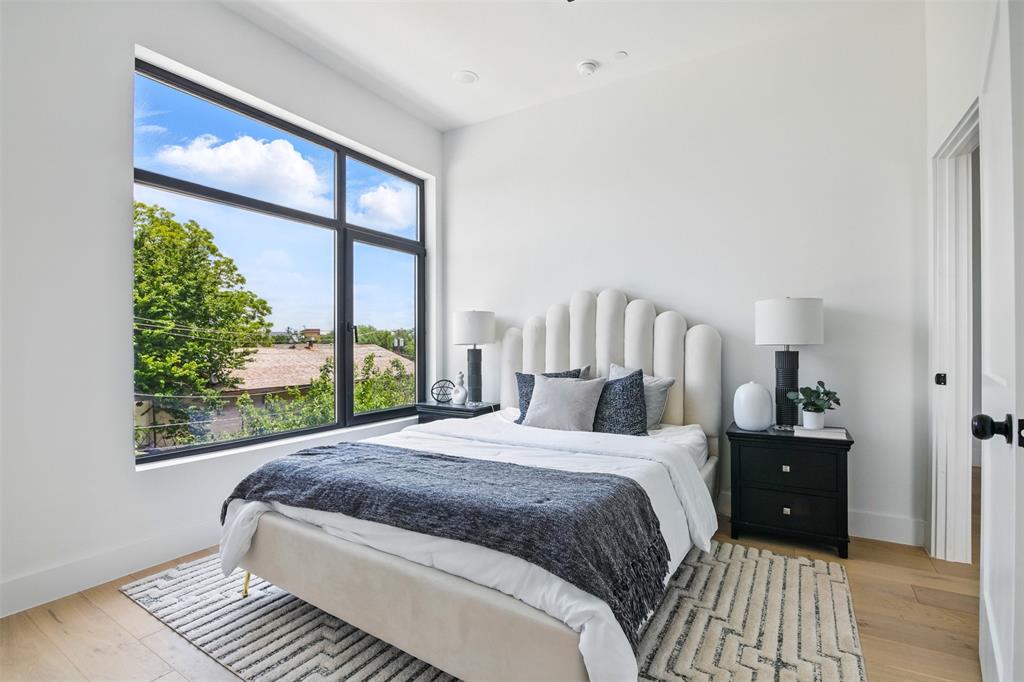 Oak Cliff Original Town - Residential Lease