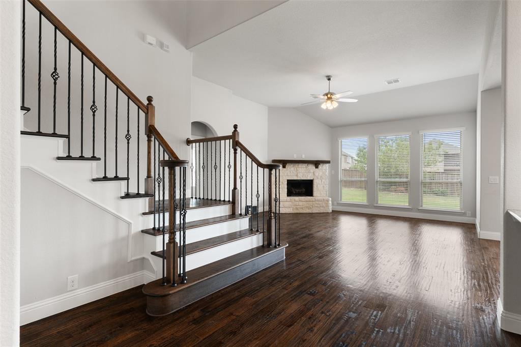 1310 Divine Rose Way