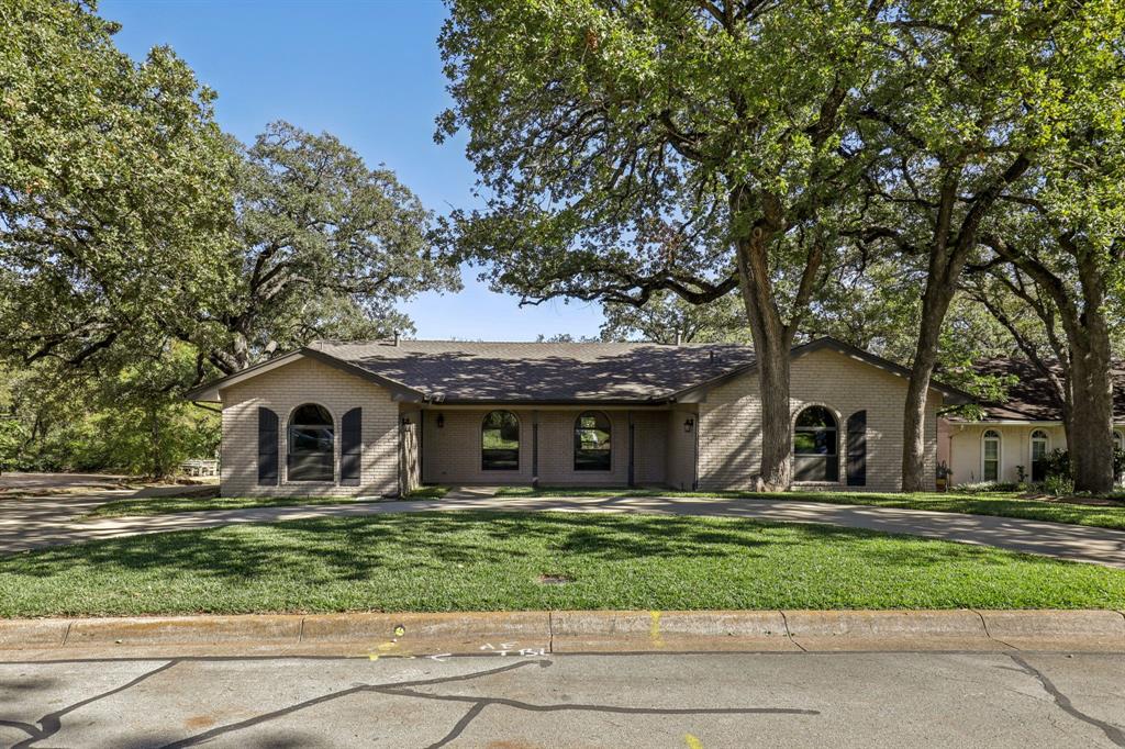 Arlington, Texas 76012, United States, 4 Bedrooms Bedrooms, ,3 BathroomsBathrooms,Residential,Active,237930