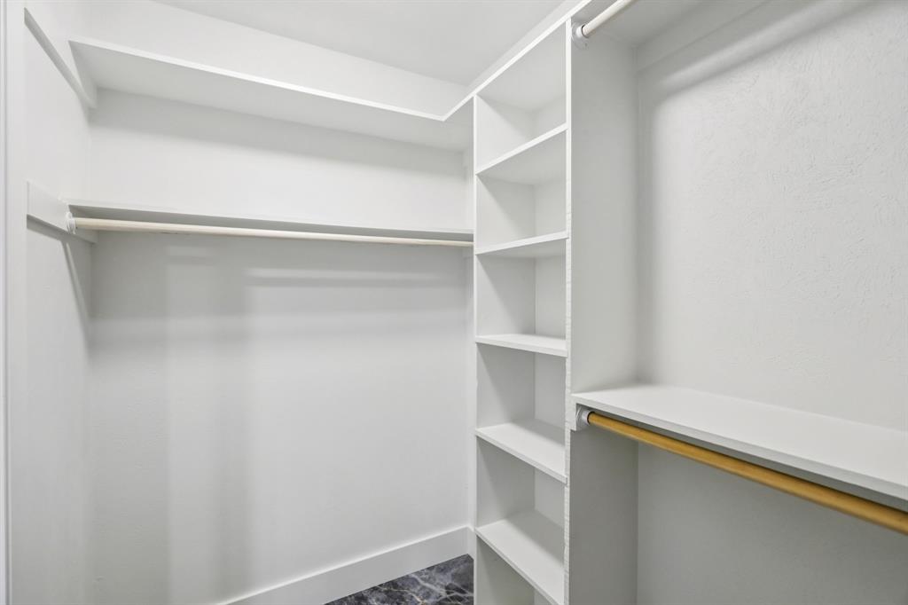 Arlington, Texas 76012, United States, 4 Bedrooms Bedrooms, ,3 BathroomsBathrooms,Residential,Active,237930