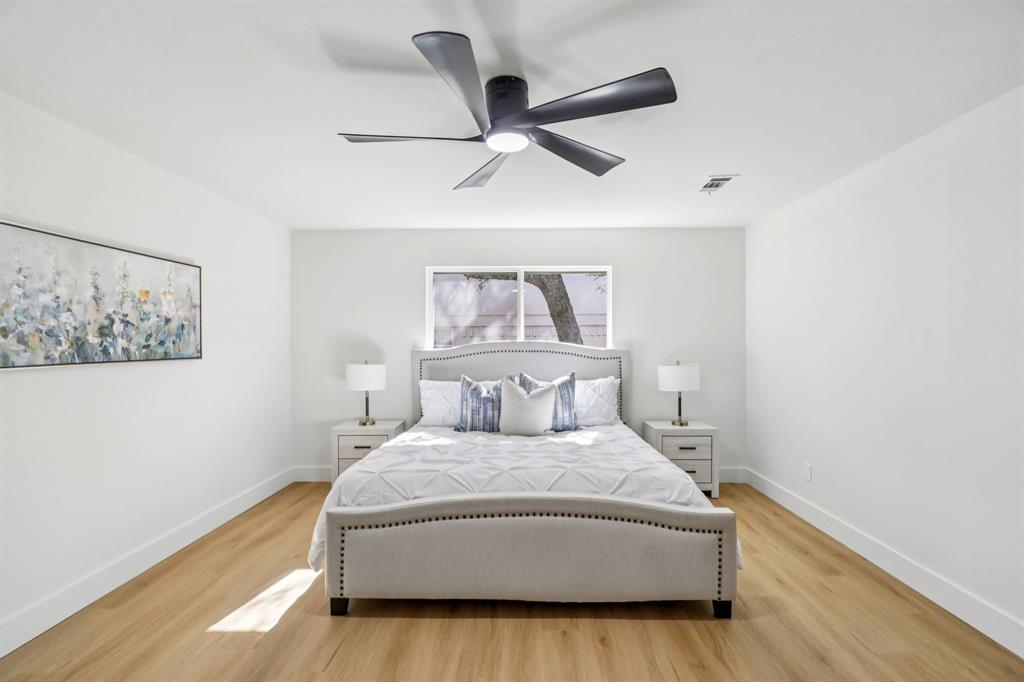 Arlington, Texas 76012, United States, 4 Bedrooms Bedrooms, ,3 BathroomsBathrooms,Residential,Active,237930