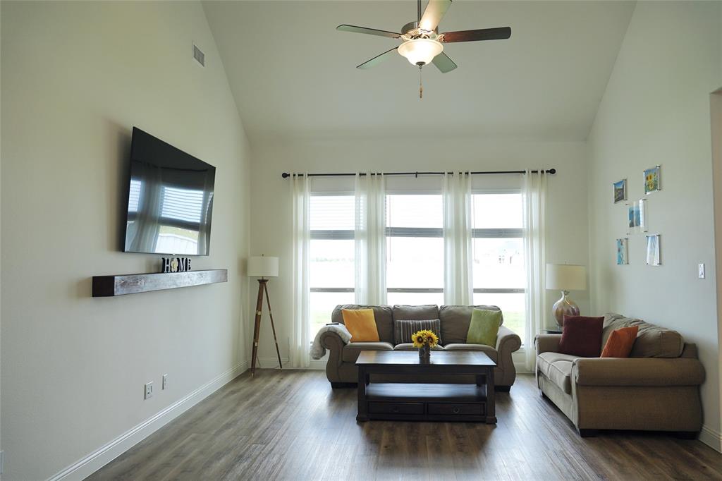 Green Mdws Ph 1b - Residential Lease