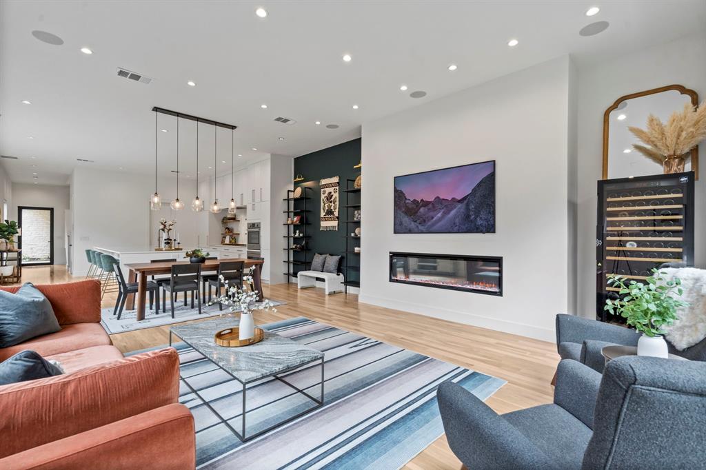 5119 Vickery Boulevard 102