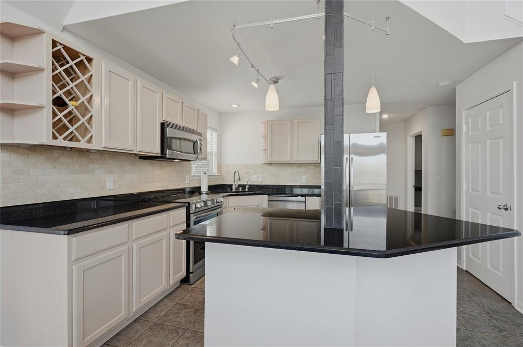 Tanglewood Hills Ctry Cl 1-7 - Residential