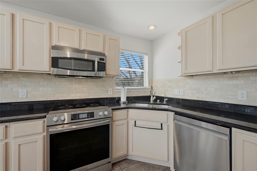 Tanglewood Hills Ctry Cl 1-7 - Residential