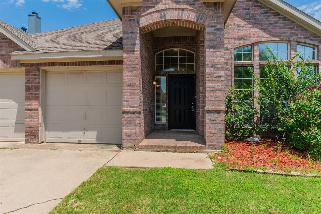 6736 Braeview Drive