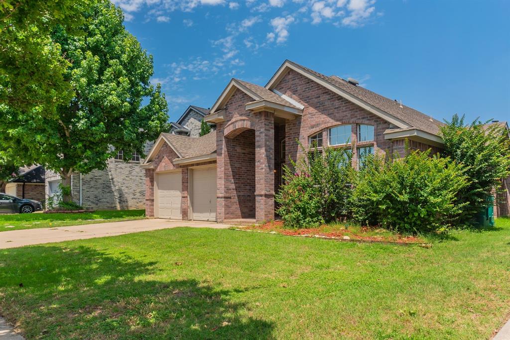 6736 Braeview Drive