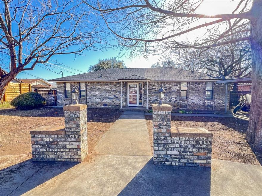 A circle drive invites your guests to enjoy this home with 2 living areas, updated kitchen and outdoor space. Primary suite has walk-in closet and dressing area with bath. Bedroom 2 offers a nook for desk, crib, exercise equipment. The 3rd bedroom is isolated and would make a great at-home office. Plenty of room for generations to enjoy separate spaces. In the heart of Iowa Park near Gordon Lake. 2024 Roof, recent carpet, dishwasher and stove.