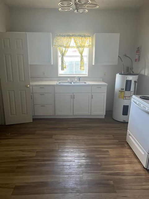 709 Grape Street Unit B, Abilene, TX 79601 - #: 20730160