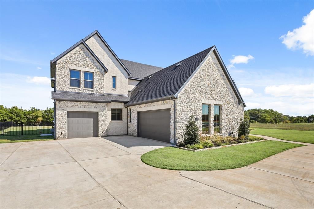 324 Chapel View Court