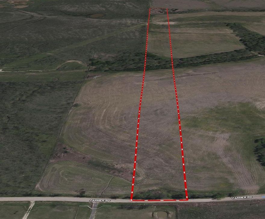 SELLER FINANCING AVAILABLE. Perfect +or-11.1 Acre Tract To Build Your Forever Barndo Farm House...aaaannd Call It Home! Quiet Area wCountry Living. Full Price Offer Comes wNew Water Meter. Currently AgExempt. Electric Power Service Is Available Proximate To The Property. Contact Listing Agent to Confirm a Property Showing...  You must see the property improvements the Owners are making, building Barndos, ponds and bridges, double tract estates, completed farmhouse renovations.
IMPORTANT NOTES:
-Buyers Agents and Buyers MUST Complete their own due diligence to conclude confidence to Buy and Use the Property. This collection of information is intended to be reliable for conversational and illustrative purposes. 
-T-Posts Are Installed Parallel 6ft to 10ft From Farmer Road Frontage To Mark Available Tract Corners.
-New Owners MUST Make Application for AgExemption Through The Ellis County Appraisal District.