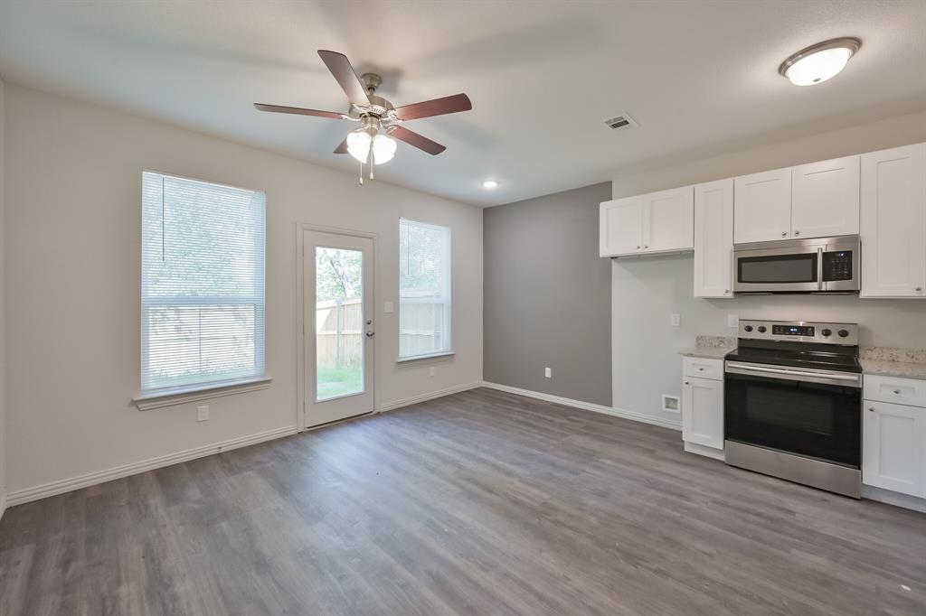 1728 E Powell Avenue