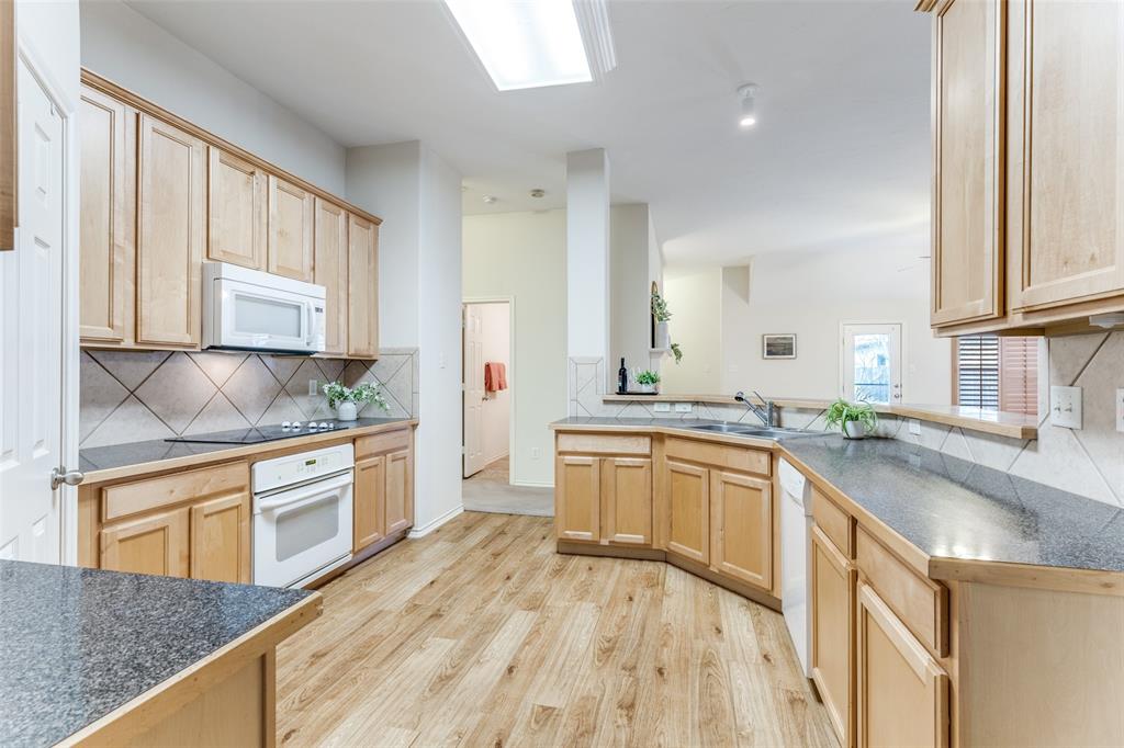 Wilshire Valley - Residential