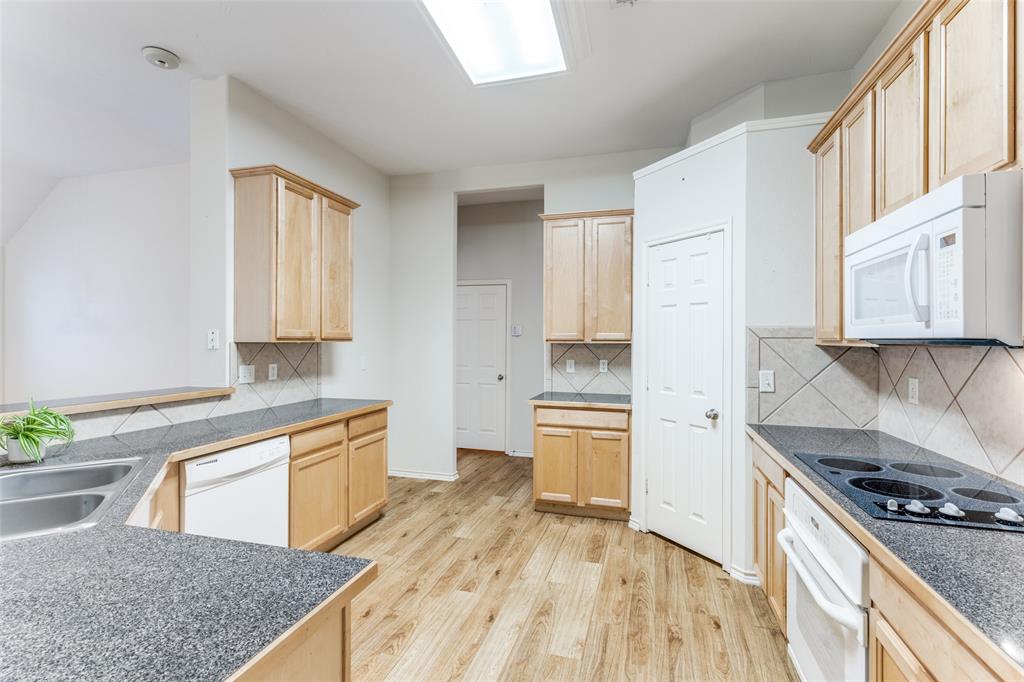 Wilshire Valley - Residential