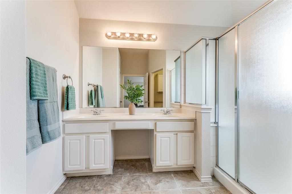 Wilshire Valley - Residential