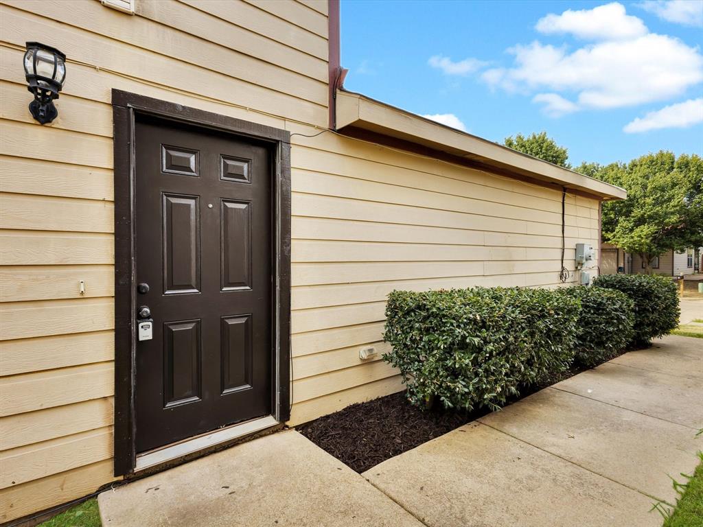 South Oak Grove Estates Add - Residential Lease