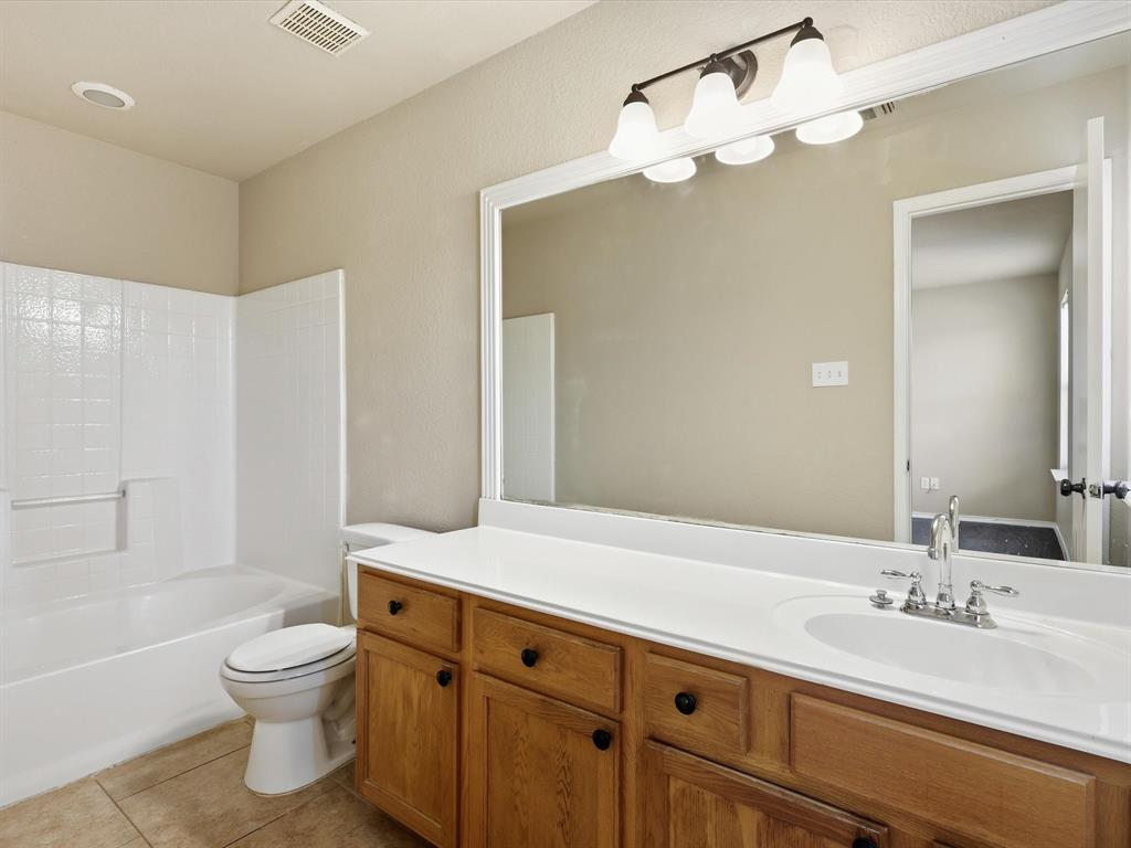 South Oak Grove Estates Add - Residential Lease