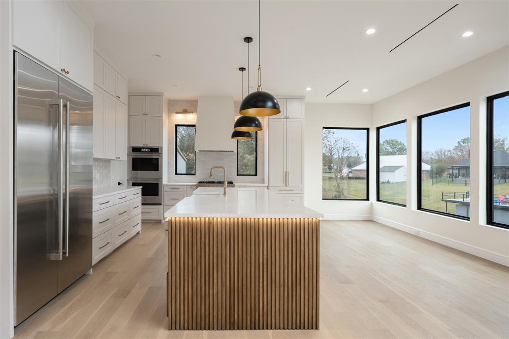 Mantle Manors - Residential