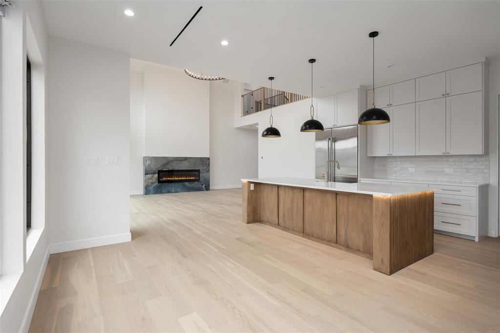 Mantle Manors - Residential