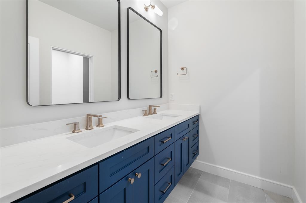 Mantle Manors - Residential