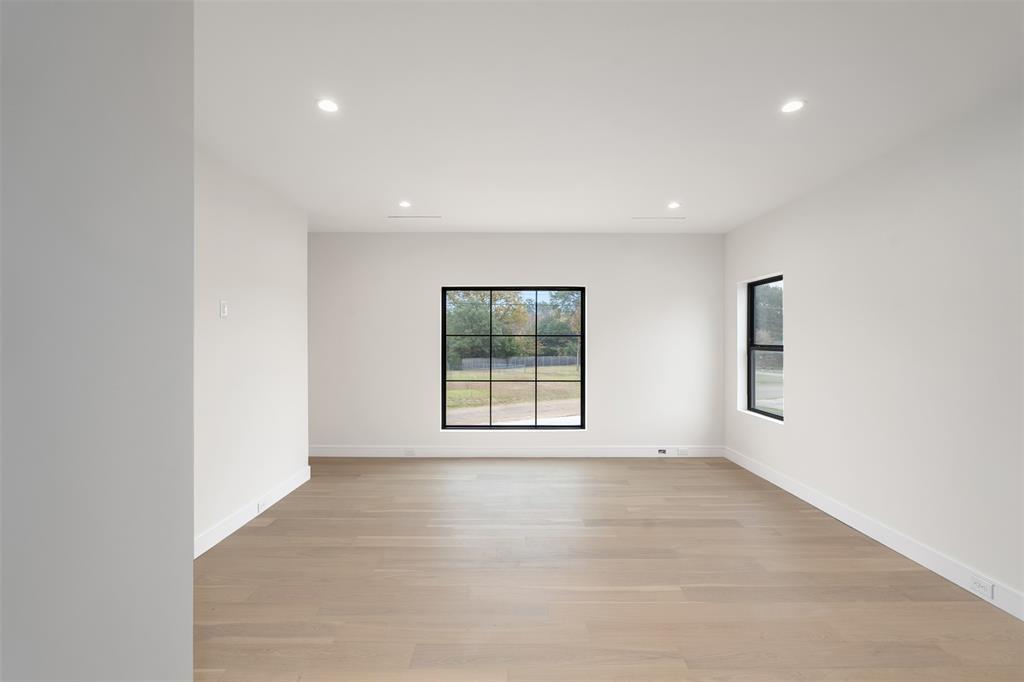 Mantle Manors - Residential