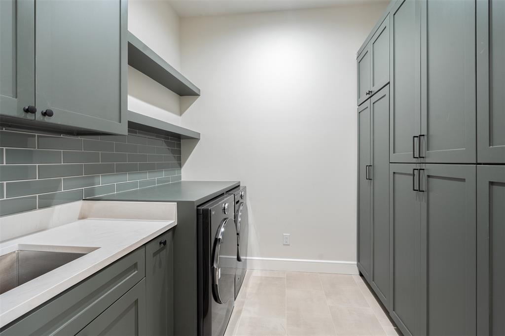 Mantle Manors - Residential