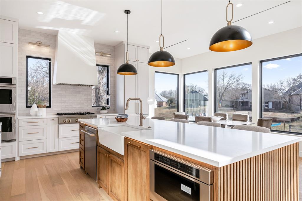 Mantle Manors - Residential