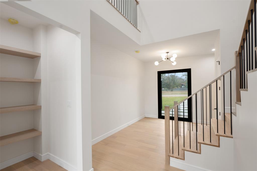 Mantle Manors - Residential