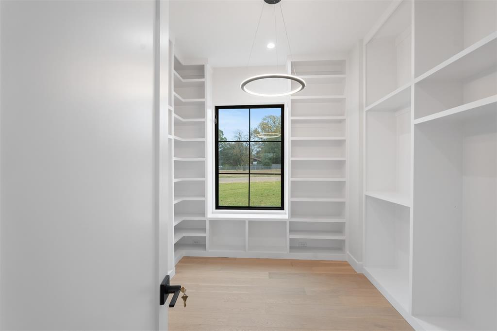 Mantle Manors - Residential