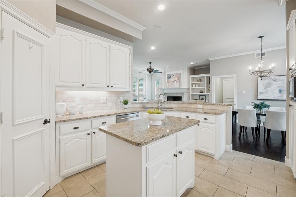 3118 Woodland Heights Circle