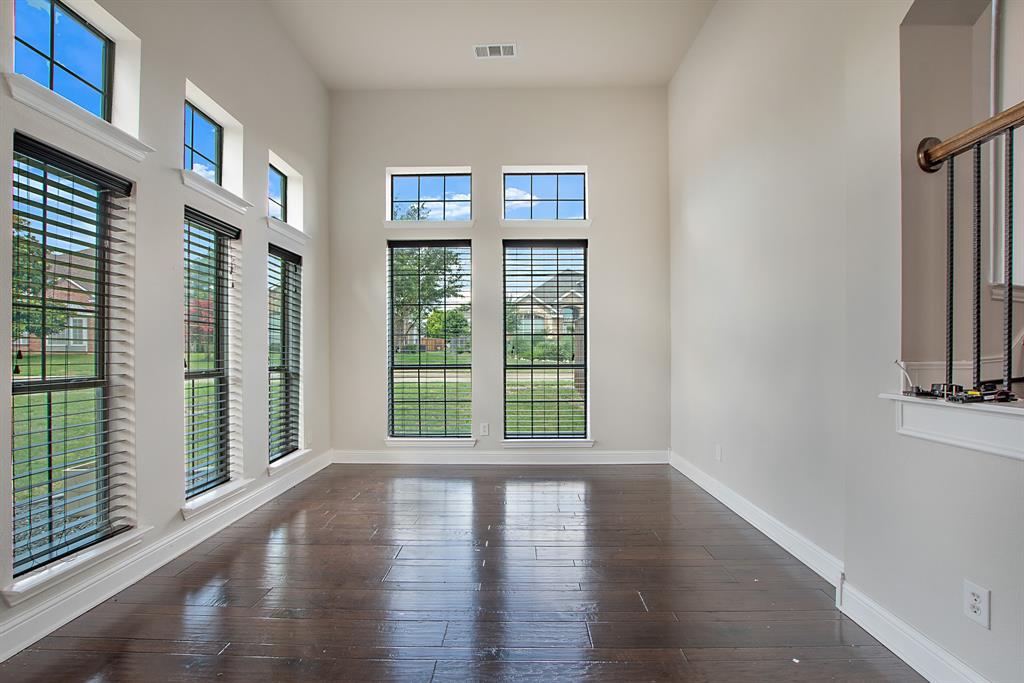 1733 White Cap Court