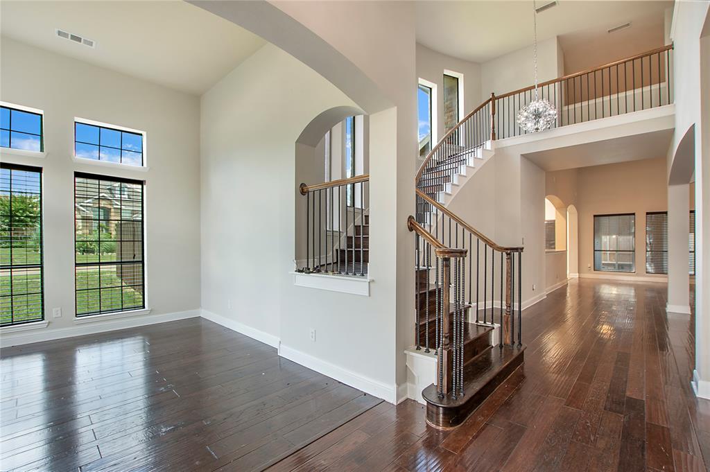 1733 White Cap Court