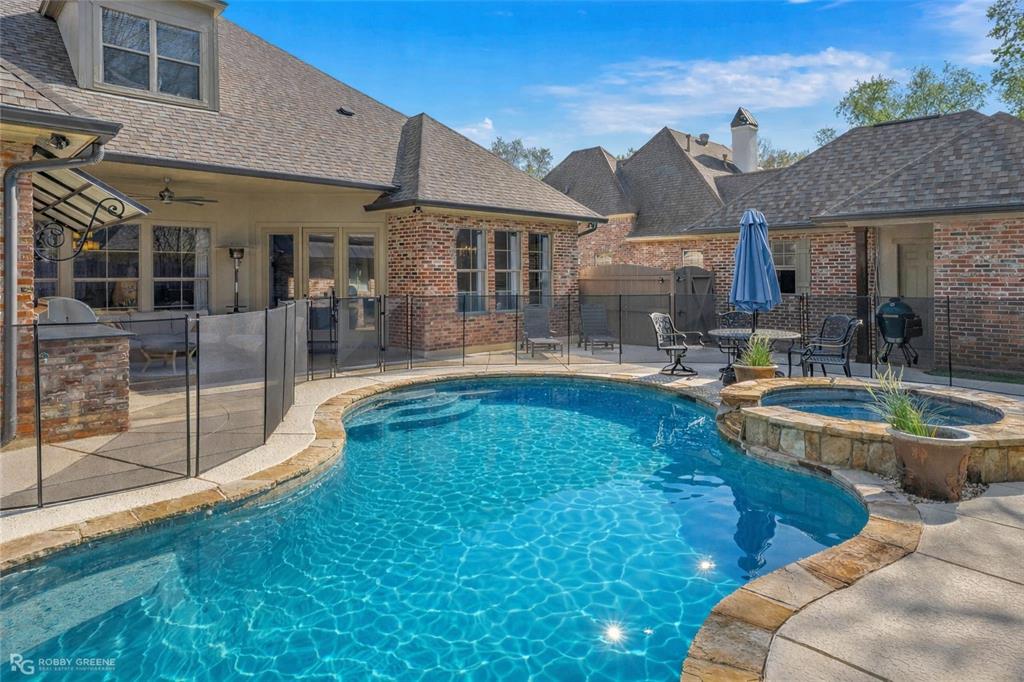 Oak Alley - Residential