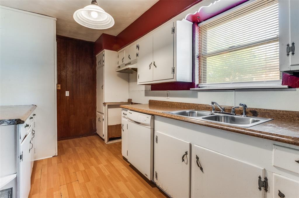 Cliff-Teen Place - Residential