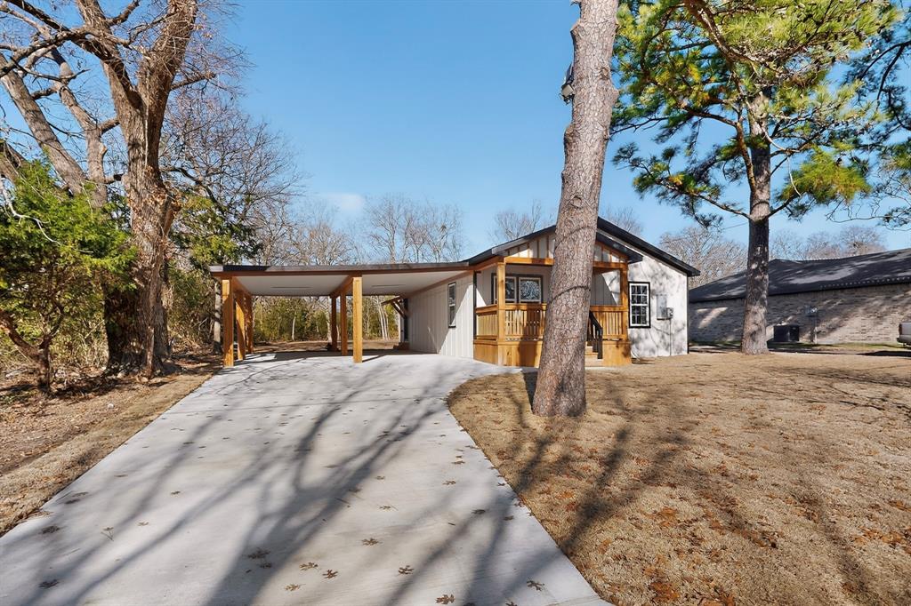 912 Netherland Drive