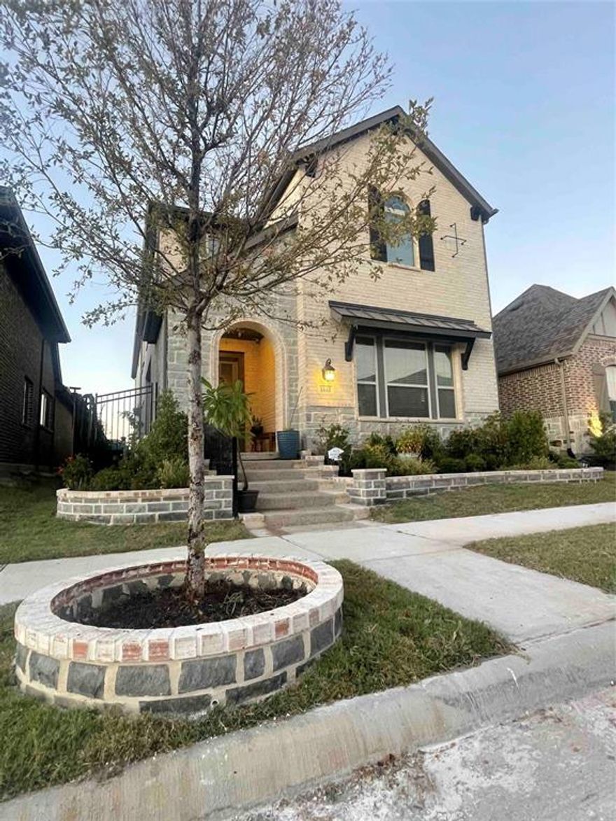 Discover this beautiful 4-bedroom, 3-bath home for rent at 1803 Desert Willow Way in the desirable Viridian community of Arlington. This elegant property features a spacious living area, formal dining room, cozy fireplace, and a modern gas kitchen designed for comfort and style. Enjoy the convenience of a laundry room, two-car garage, and driveway parking. Residents also benefit from Viridian’s resort-style amenities, lakes, walking trails, and access to top-rated schools. Ideally located just minutes from shopping, dining, and major highways, this home offers the perfect blend of luxury, convenience, and an exceptional community lifestyle.