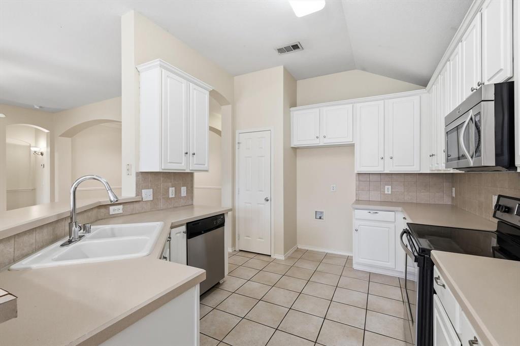 Cypress Point Estate Ph V - Residential Lease