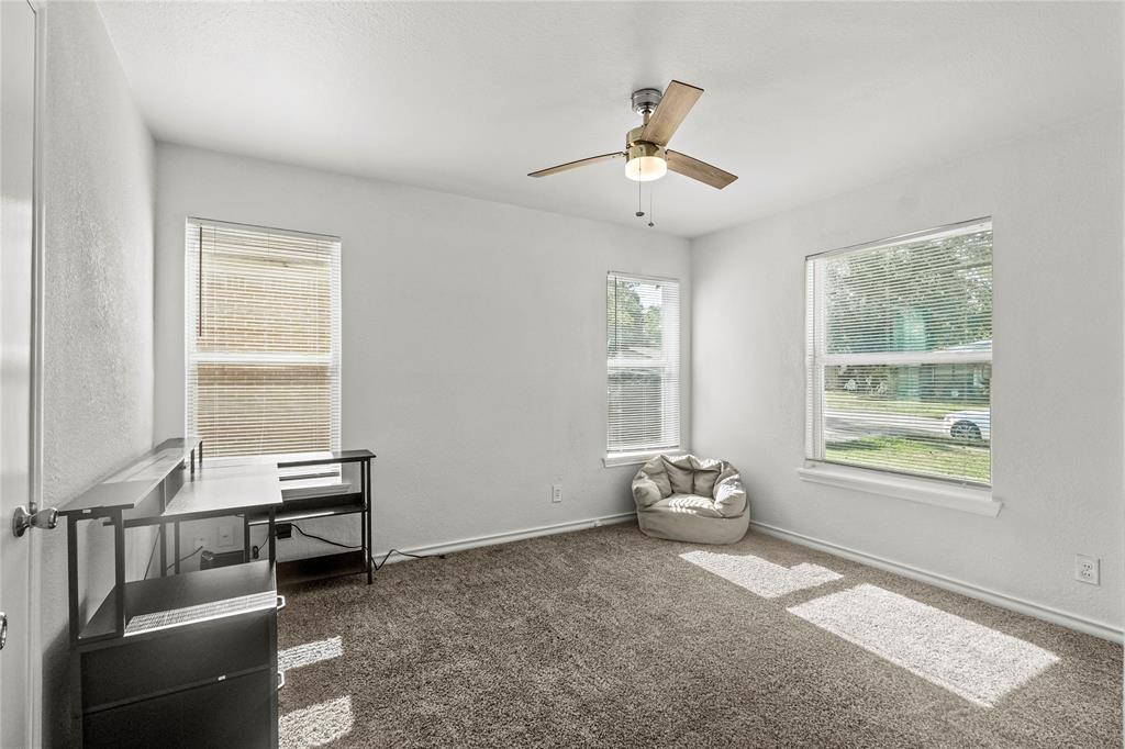 CASA VIEW HEIGHTS NO 8 - Residential Lease