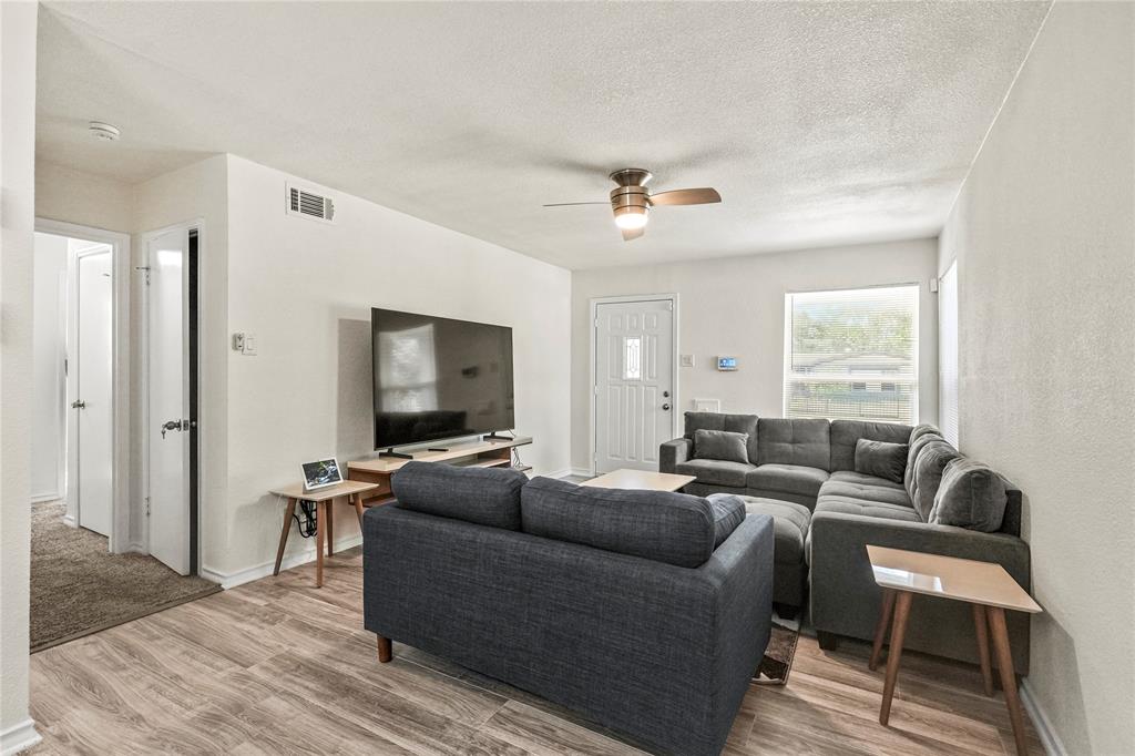 CASA VIEW HEIGHTS NO 8 - Residential Lease