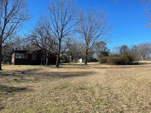 A home in Corsicana