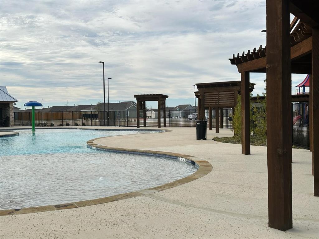 Northpointe Cottage - Residential Lease