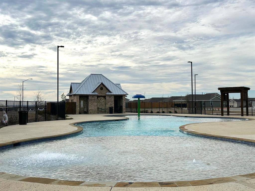 Northpointe Cottage - Residential Lease